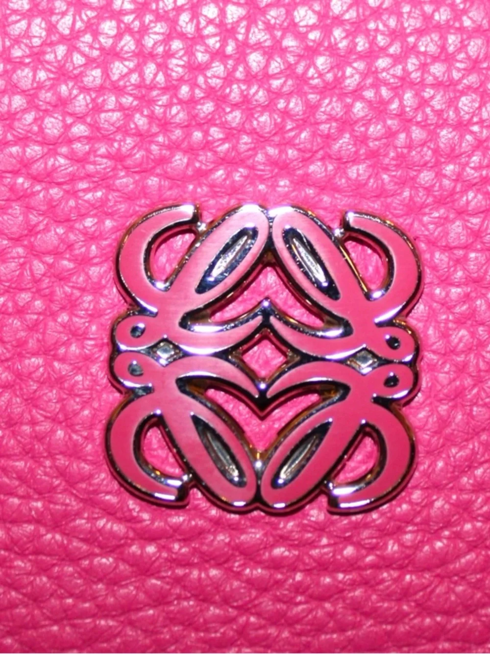 Loewe Anagram Handbag in Hot Pink and Orange Leather - Authentic - Picture 2 of 11